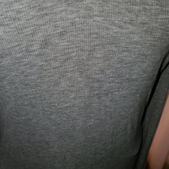 Feel the Piece Super Soft V-neck Hi-Lo Henley M/L - Picture 6 of 9